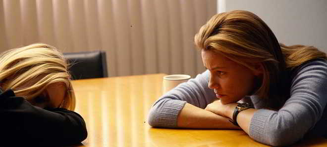 Dakota Fanning e Elizabeth Banks no trailer de 'Every Secret Thing'