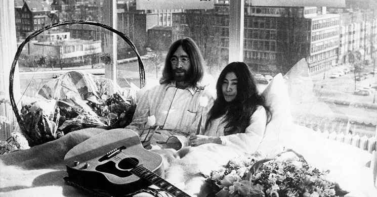Jean-Marc Vallée vai dirigir filme sobre John Lennon e Yoko Ono