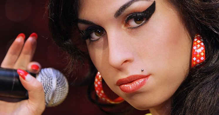 Novo filme biográfico de Amy Winehouse começa a ser filmado em 2019