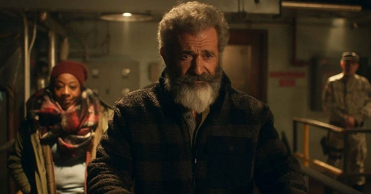 Mel Gibson é um Pai Natal violento no trailer oficial de 